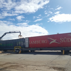 log container loading